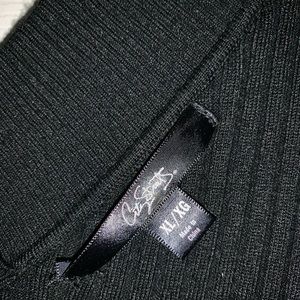 Sweater in good condition.